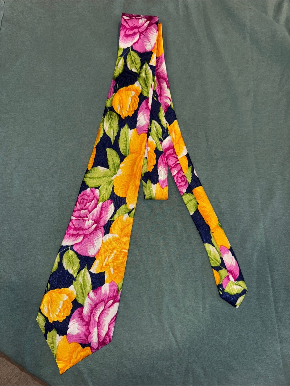 Lord & Paul Hand Made Tie - Floral. Excellent Condition
